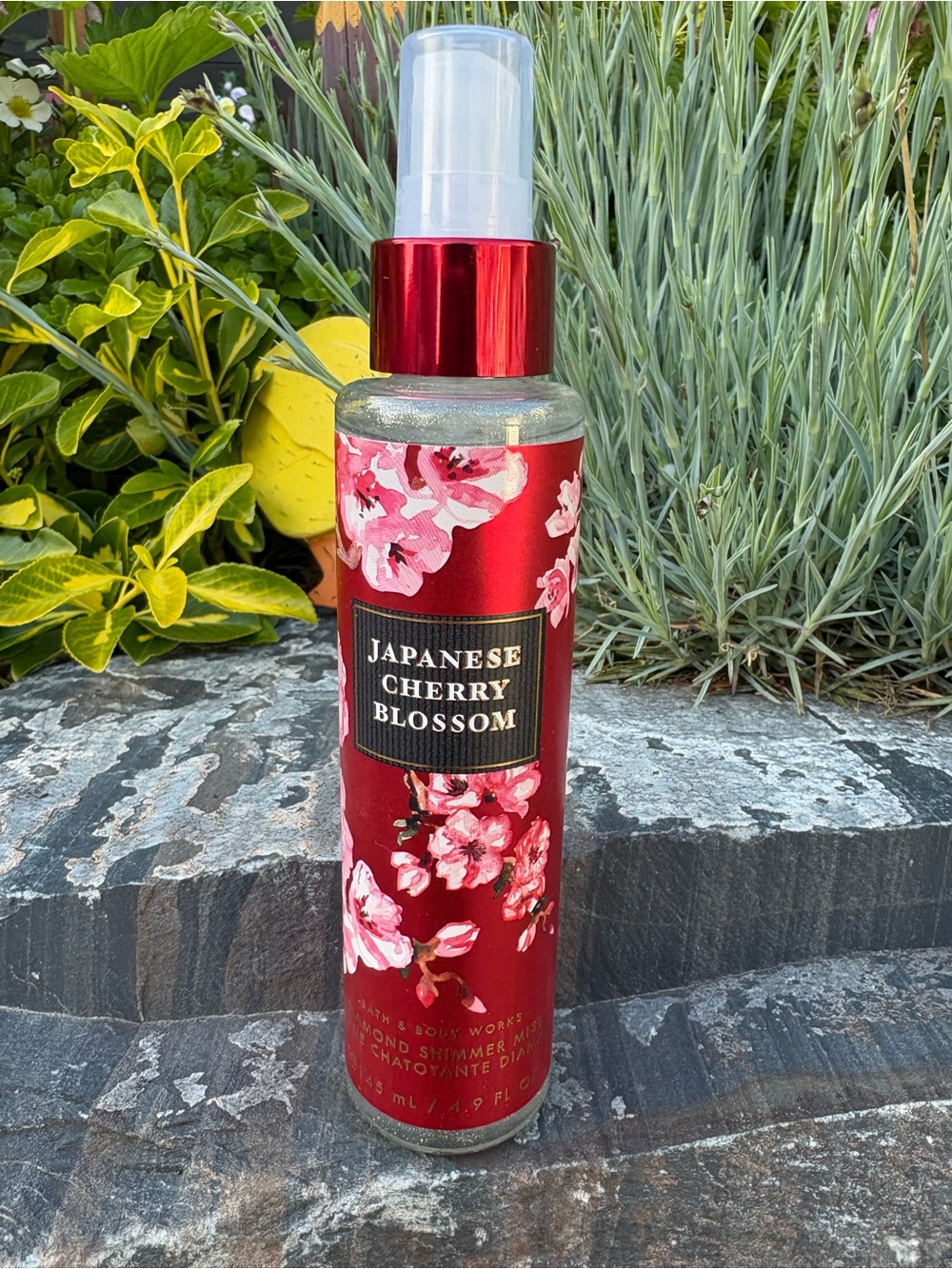 Bath & Body Works Japanese Cherry Blossom Mist - Red with Pink Floral